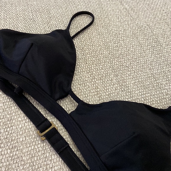 Rip curl. Bikini top. - Picture 2 of 6